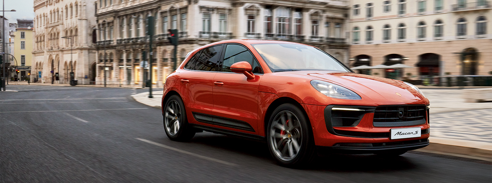 Новый Porsche Macan в Порше Центр Ясенево. - официальный дилер Порше Центр  Ясенево в Москве