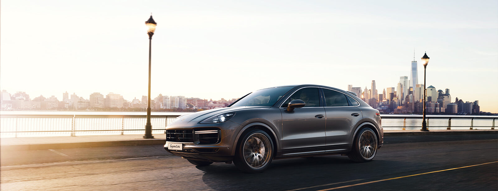 Роскошь. Спорт. Внедорожник. Купе. Это возможно! Porsche Cayenne Coupe.  Ждет Вас в Порше Центр Ясенево.